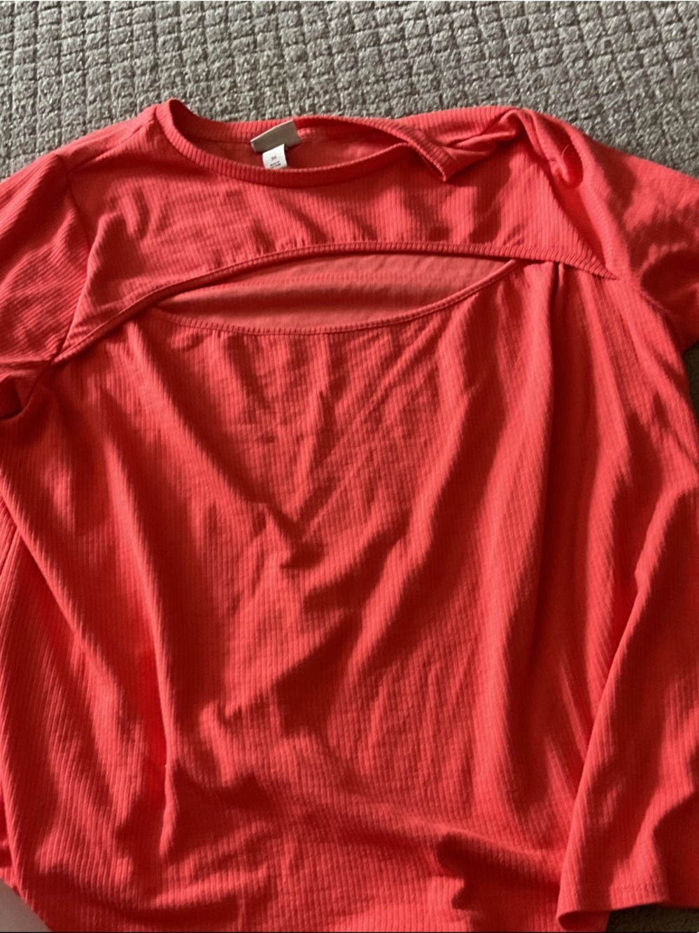 Ava & Viv Coral Cutout Short Sleeve Tee